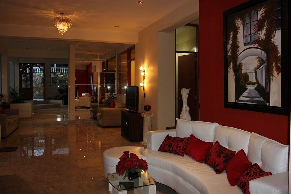La Mansion Casa Hotel Andahuaylas Buitenkant foto