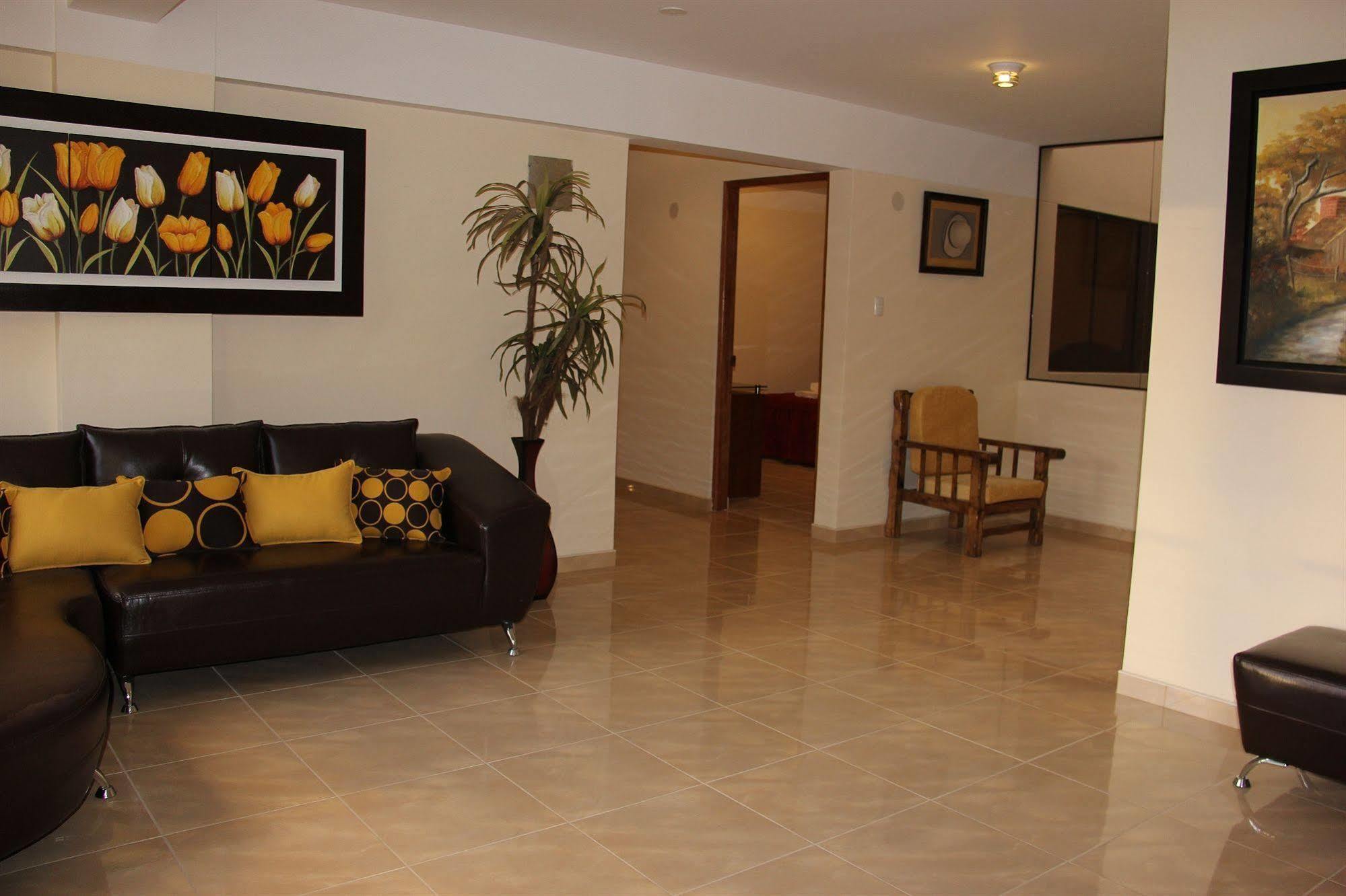 La Mansion Casa Hotel Andahuaylas Buitenkant foto
